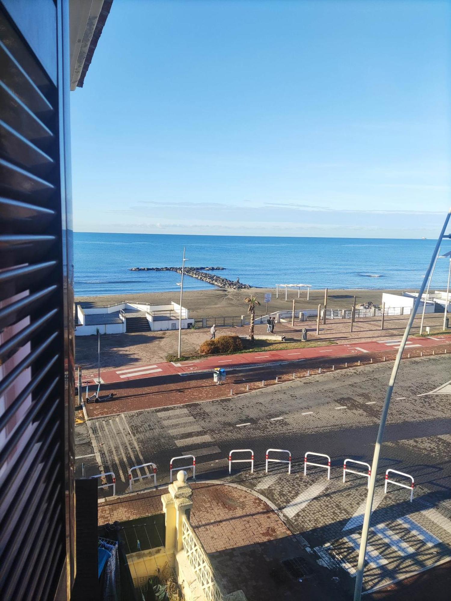 Apartment With Seaview Casa Davidoff Lido di Ostia Dış mekan fotoğraf